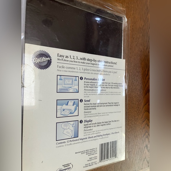 Customize 12 magnetic ‘save-the-date’ announcements.Create,print your own photo! - Picture 3 of 3